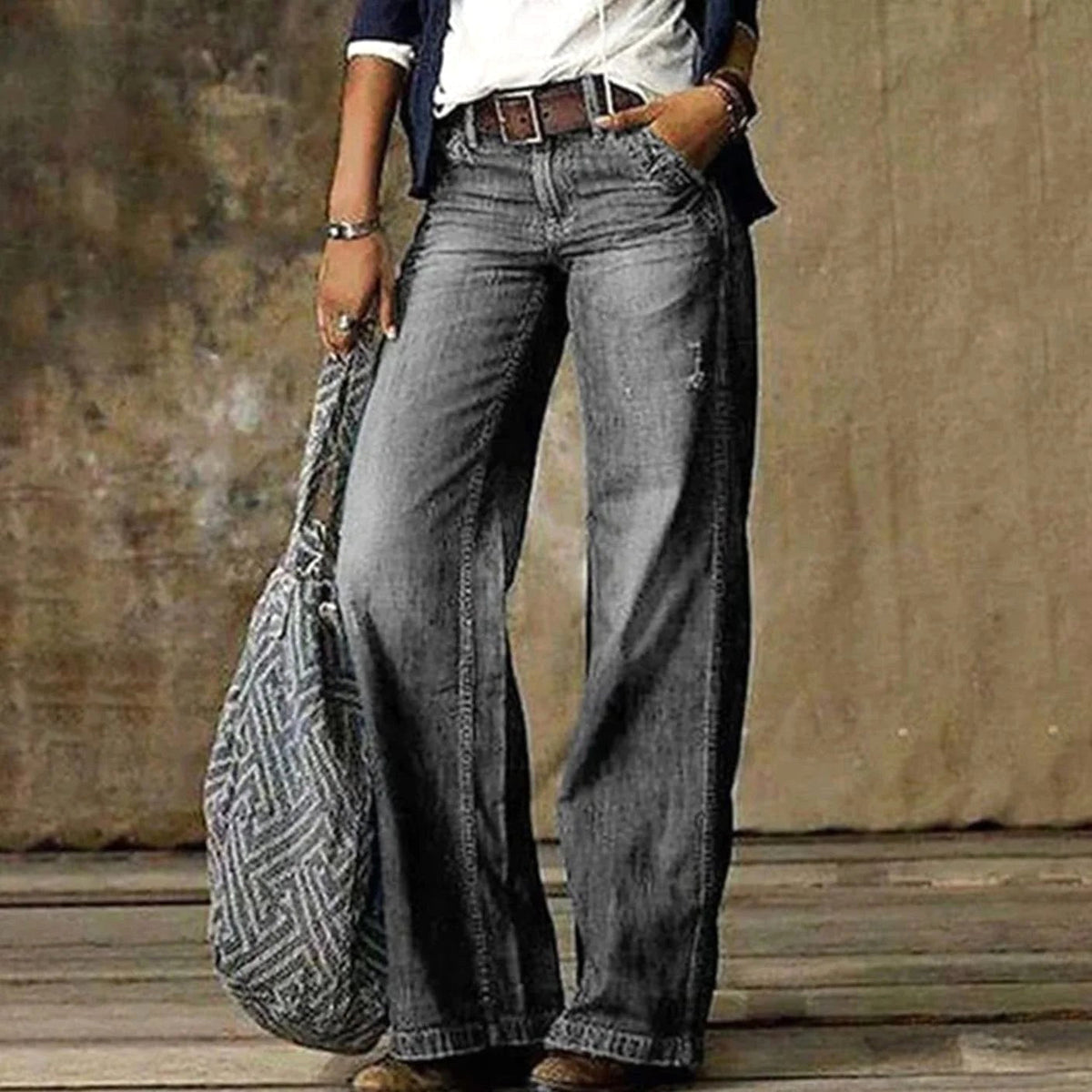 Camille | Women's High-Waist Wide-Leg Jeans, Relaxed Straight Denim Jeans | Bella Blue | Light Grey