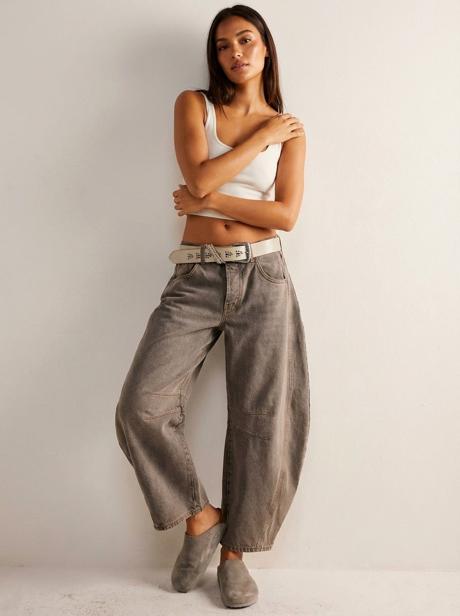 Freya | Women's Relaxed Barrel Jeans, High-Waist Denim Jeans | Bella Blue