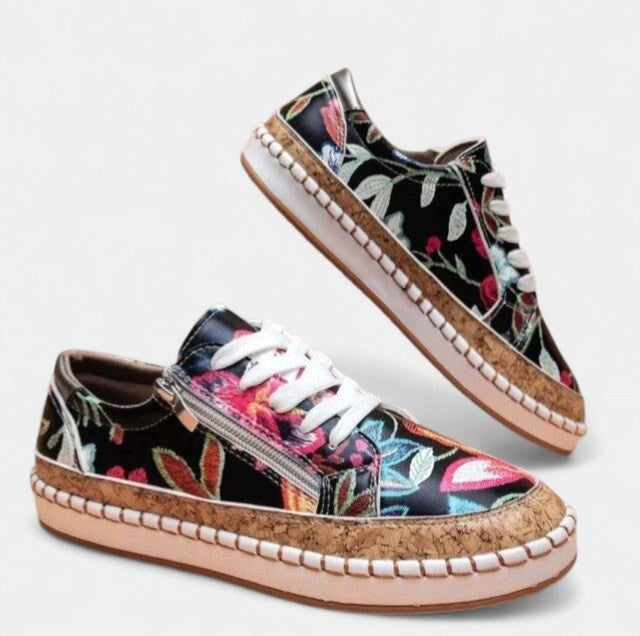 Maisie | Women's Lace-Up Low-Top Trainers, Textured Sole Walking Shoes | Bella Blue