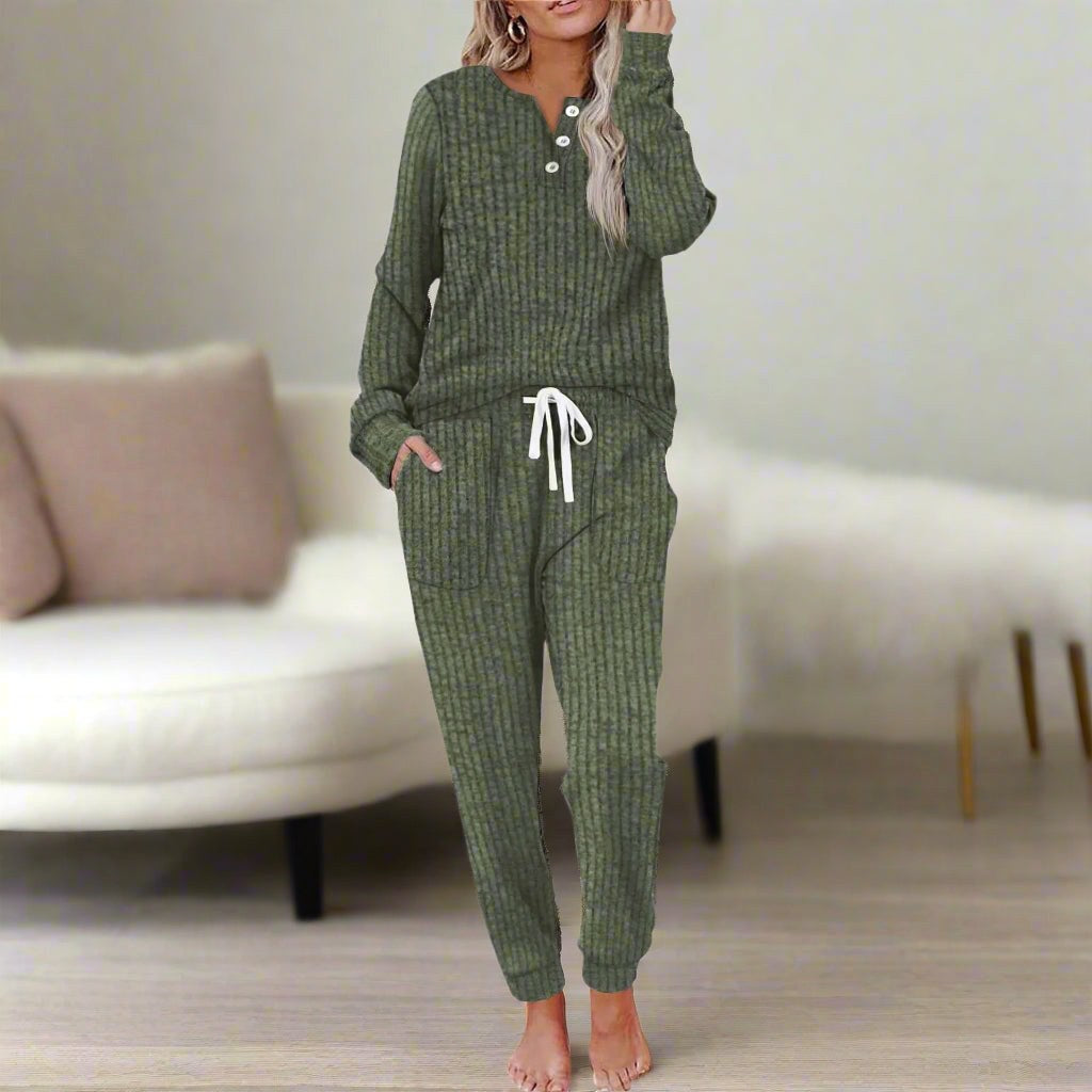 Pearl | Women's Warm Two-Piece Lounge Set, Soft Top and Trousers | Bella Blue | Burgundy Red
